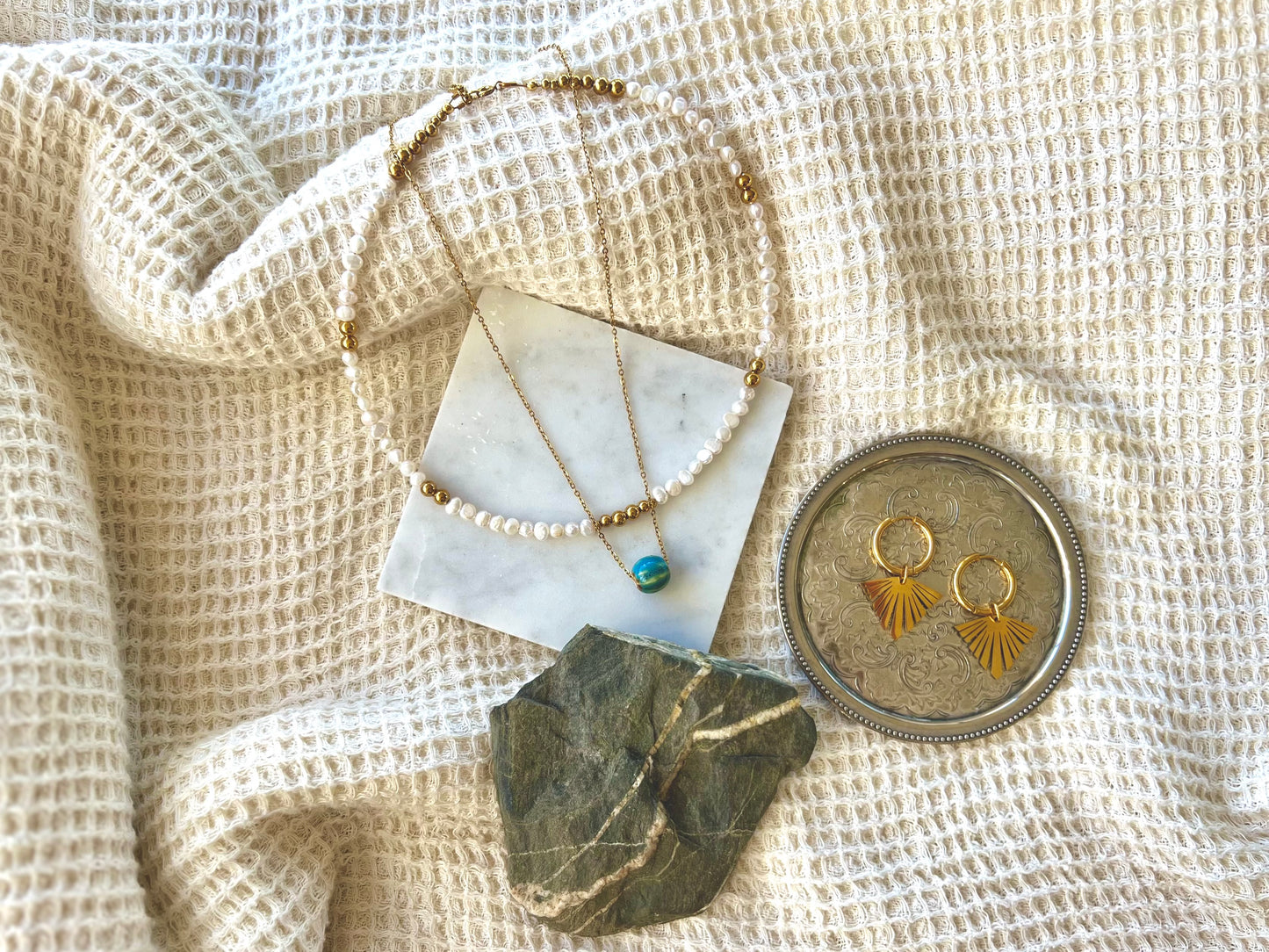 Eleanor Pearl Choker